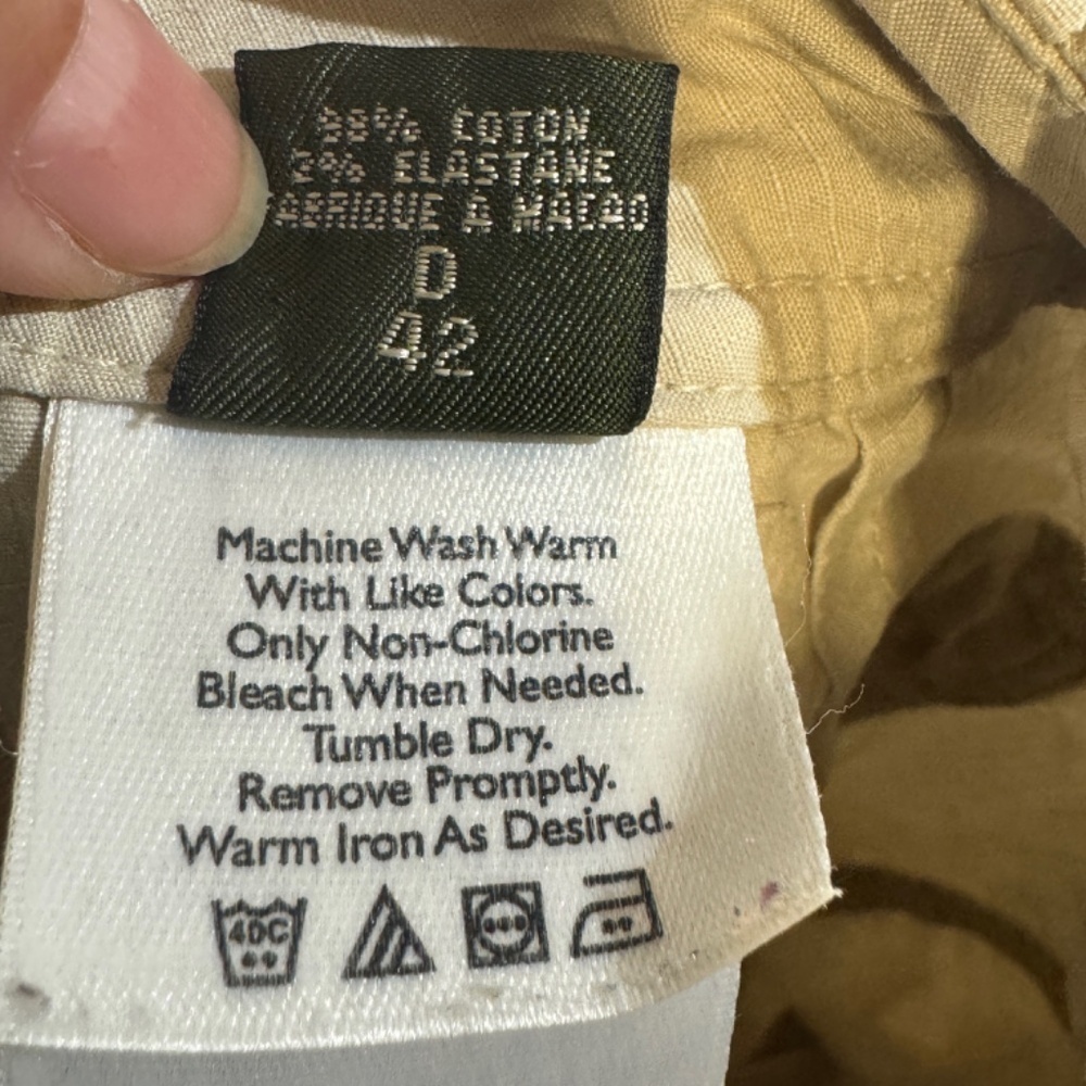 Eddie Bauer Womens Vashon Fit Rip Stop Capri Pants Beige Size 12 Gorpcore - Picture 4 of 14